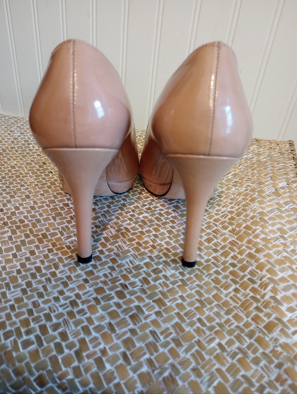 Stuart Weitzman Nude Patent Leather Heels Pumps Size 5.5 EUC - Picture 6 of 15